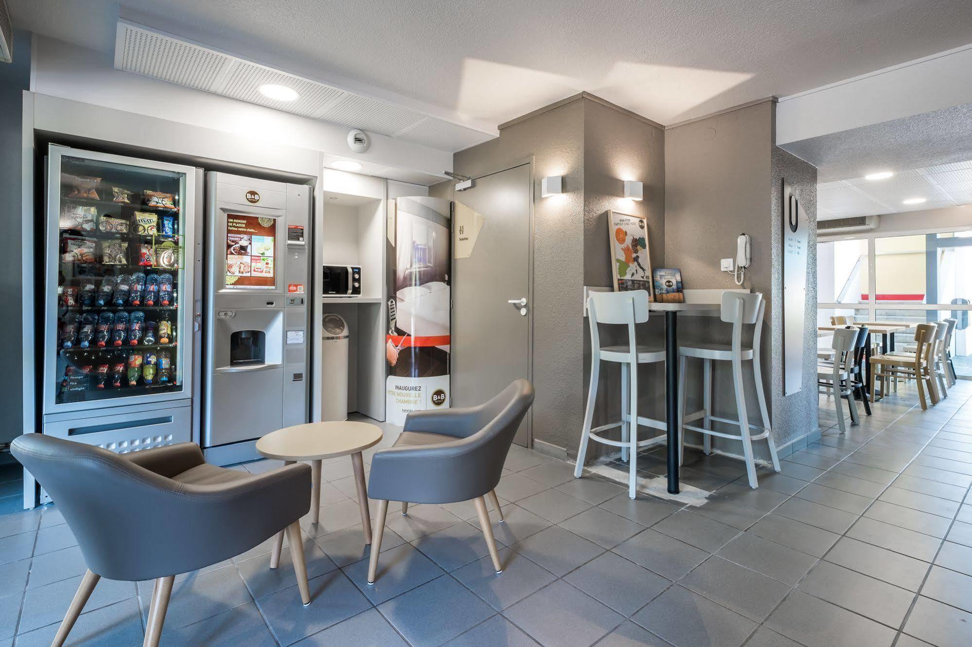 B&B Hotel Troyes Barberey Eksteriør billede