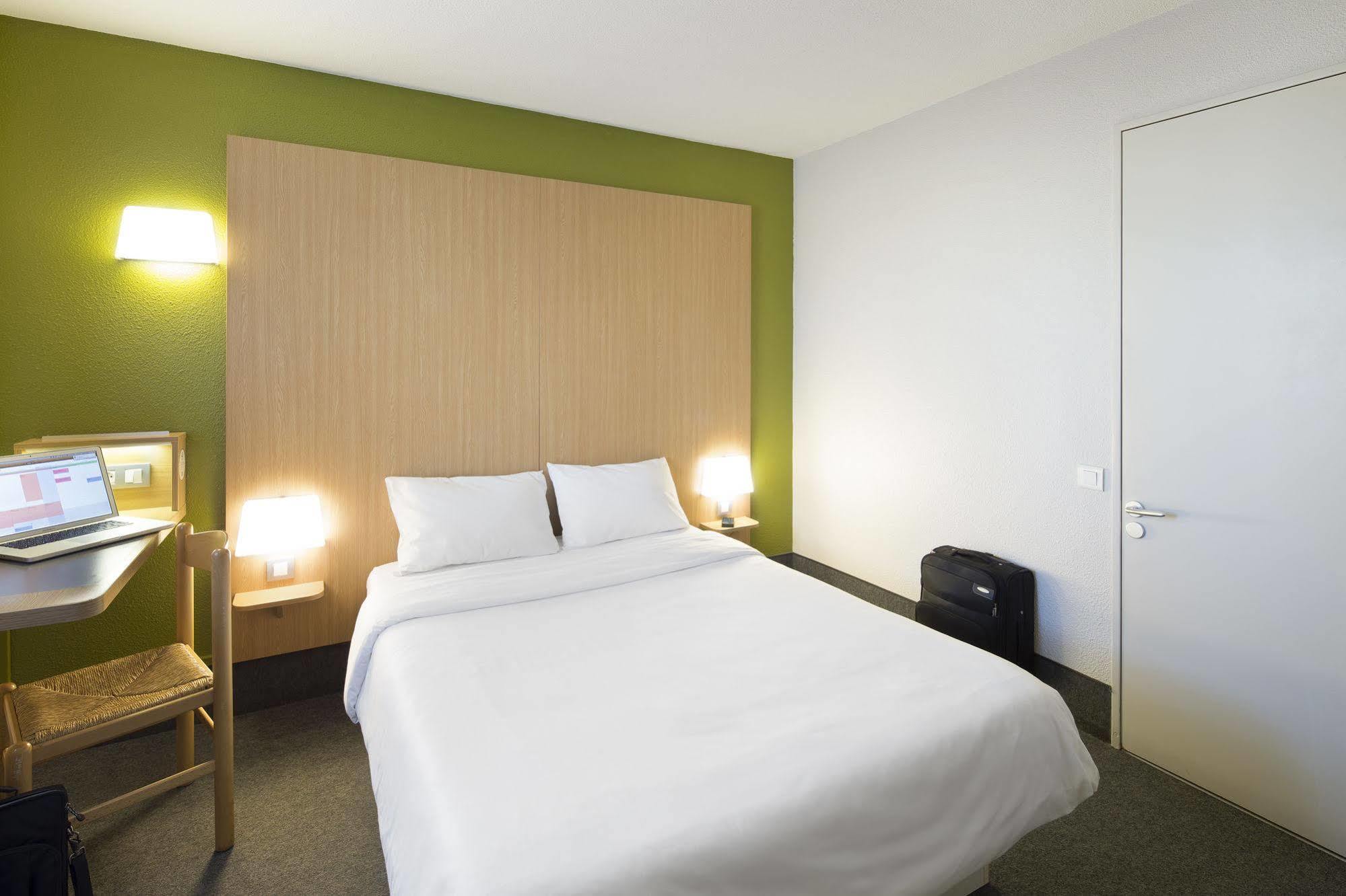 B&B Hotel Troyes Barberey Eksteriør billede